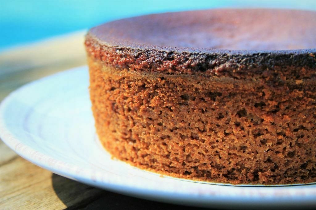 bolo de aniversário delicioso sem glúten, sem lactose, sem soja, sem processados - amor pela comida