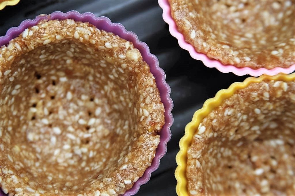 Massa sem glúten e sem lactose paleo perfeita para tortas - Amor Pela Comida