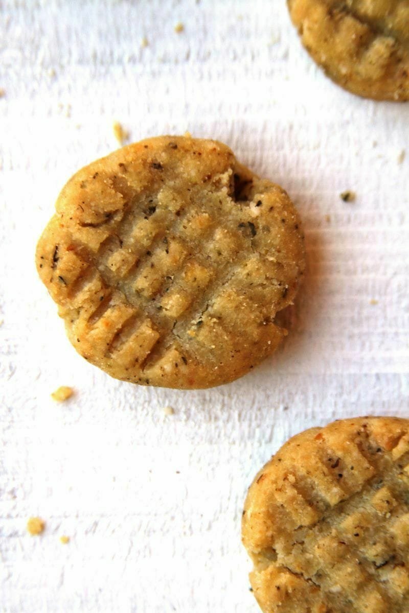 Recipe for gluten-free, lactose-free, egg-free, very crunchy vegan salty biscuits