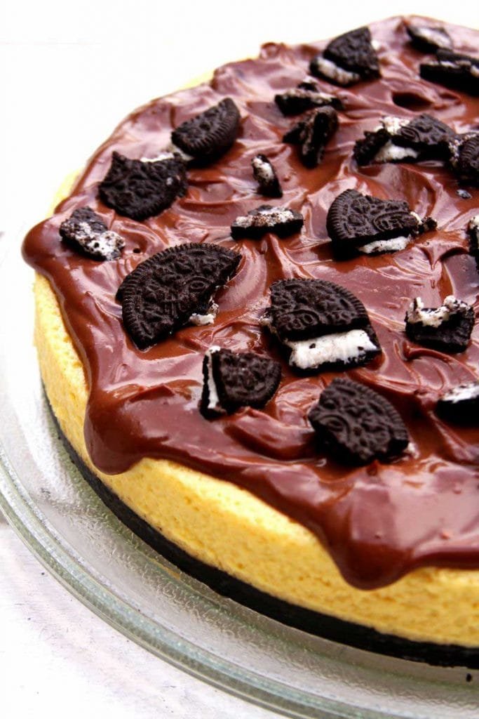 Receita de Cheesecake de Oreo com cobertura de ganache muito deliciosa