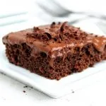 Bolo de Chocolate de liquidificador fácil, saboroso, molhadinho e muito nutritivo, sem glúten e sem lactose