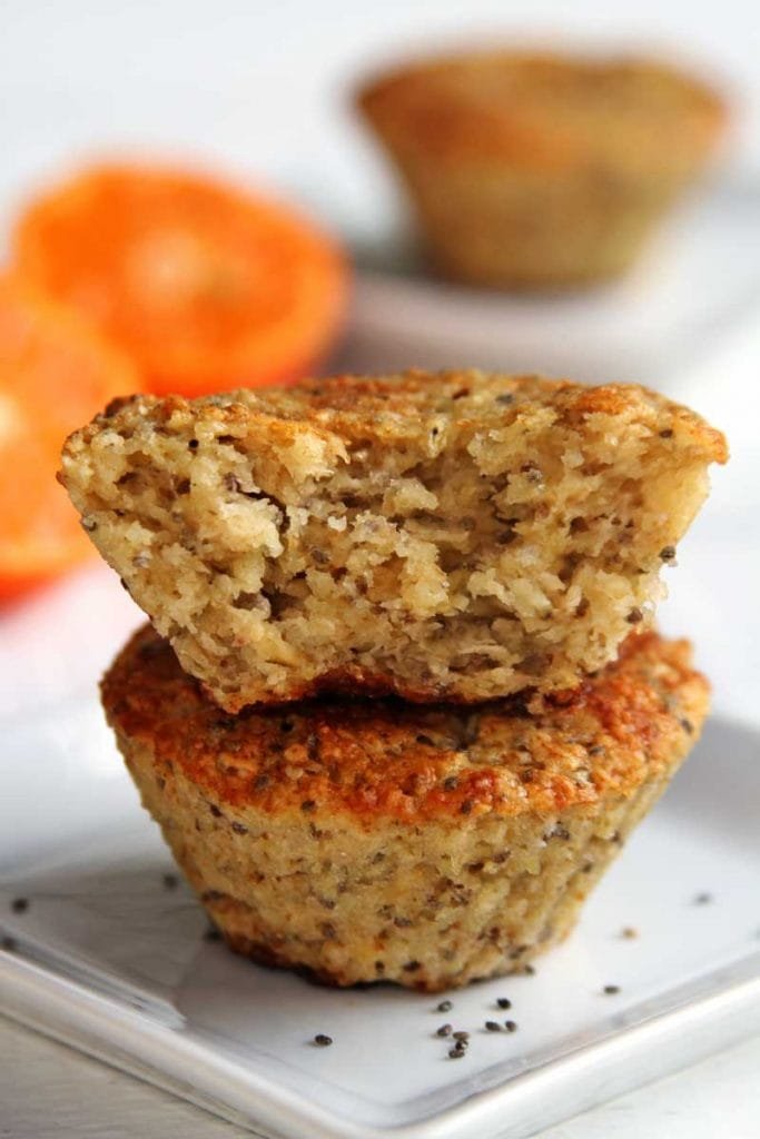 Bolo de limão sem glúten, sem lactose, sem ovo, sem soja, perfeito para pessoas com alergias alimentares. Este bolo de limão é fofinho e muito simples de preparar!