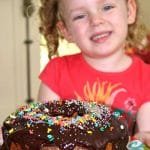 Bolo de Cenoura da Vovó feito no liquidificador com cobertura de chocolate cremosa