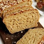 Receita de Pão de Aveia Fit sem farinha de trigo, sem leite e sem ovo. Muito simples de preparar e com 5 ingredientes
