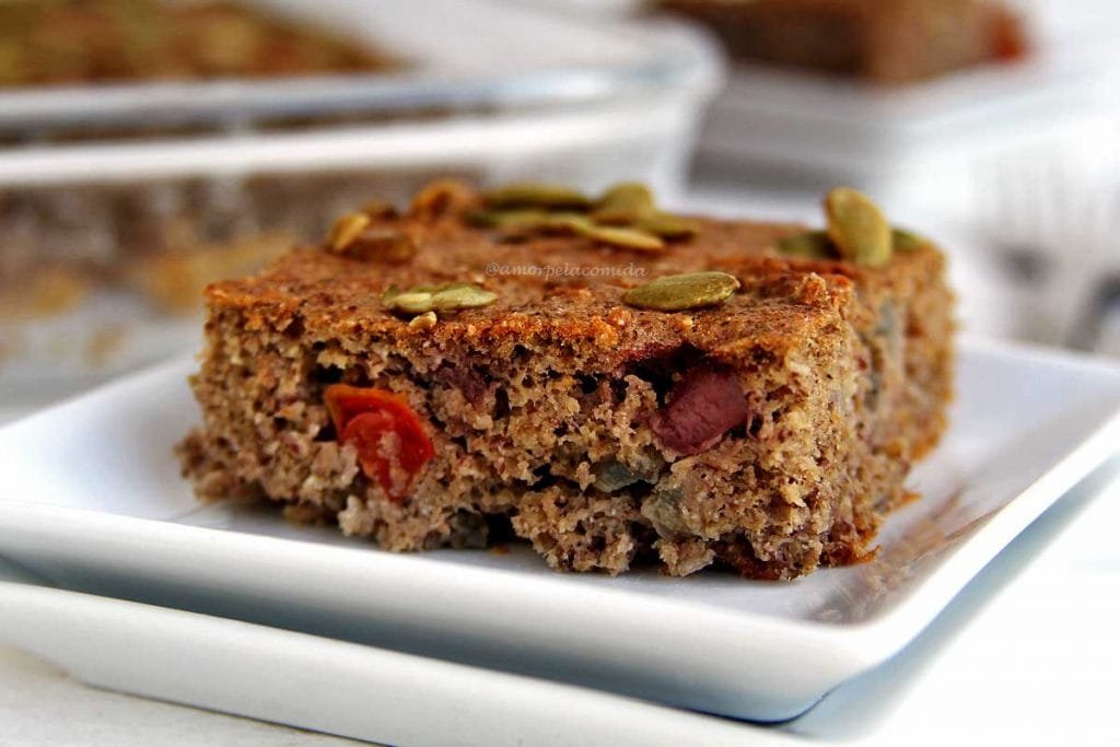 Torta salgada de atum de liquidificador sem glúten sem lactose