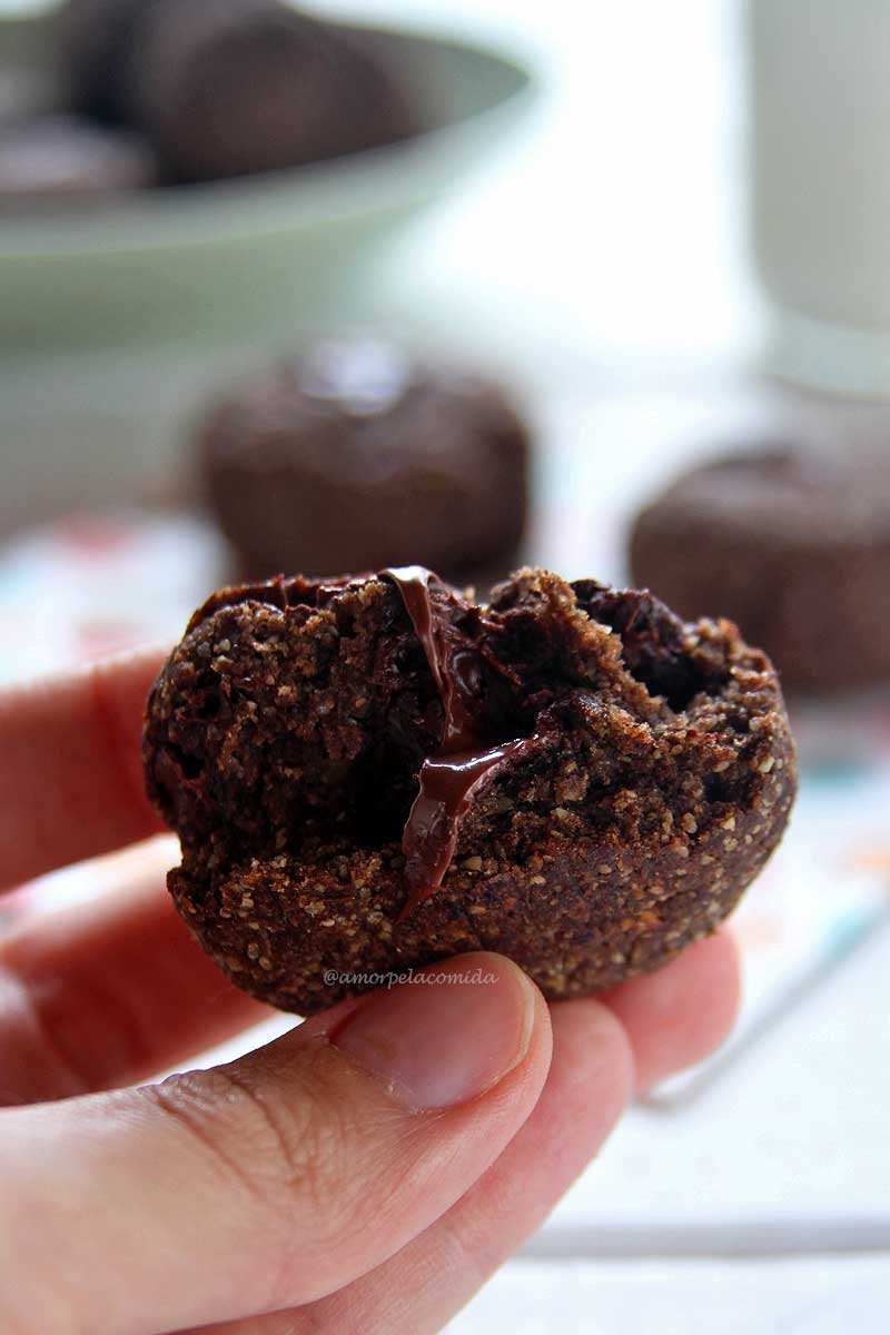 Receita de cookies fit de chocolate integral sem glúten, sem lactose e sem ovo!