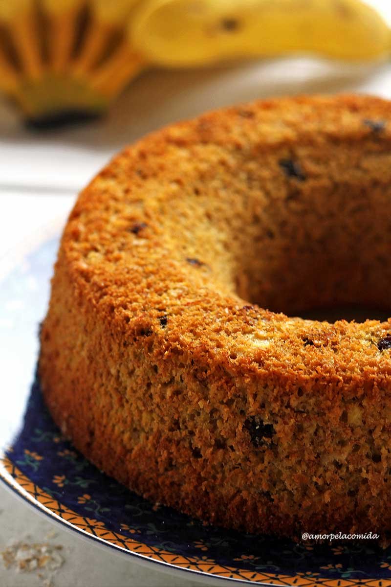 Receita de bolo de banana fit integral com aveia muito fofinho e você precisa apenas de 1 garfo pra fazer!